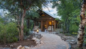Mushara Bush Camp - Stylish Tented Accommodation